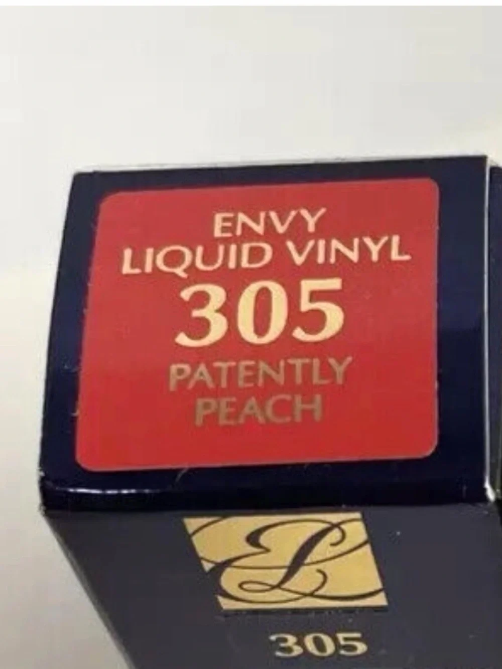 Estée Lauder Envy Liquid Vinyl Lipstick 305 Patently Peach